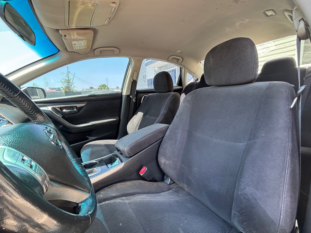 2013 Nissan Altima Image 11