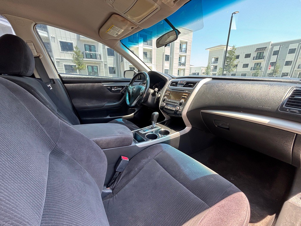 2013 Nissan Altima Image 16
