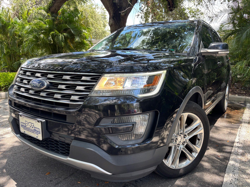 2016 Ford Explorer Image 1