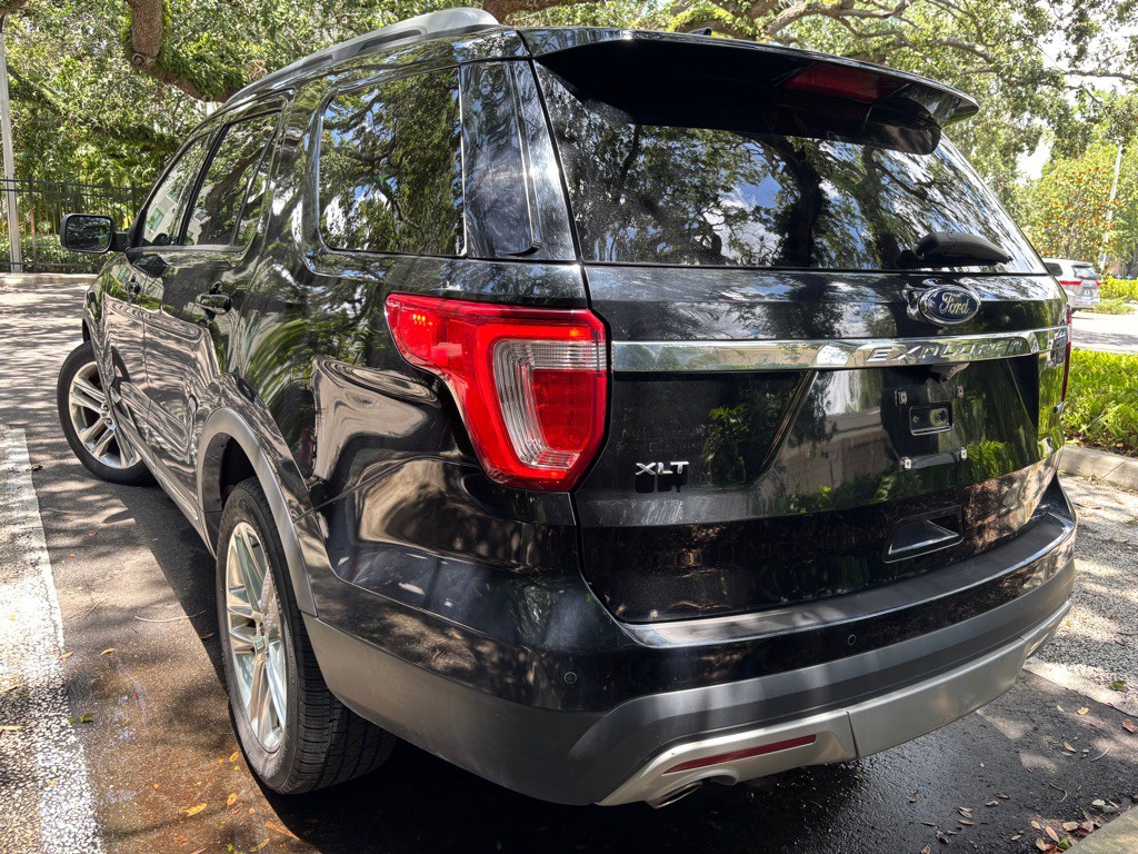 2016 Ford Explorer Image 3
