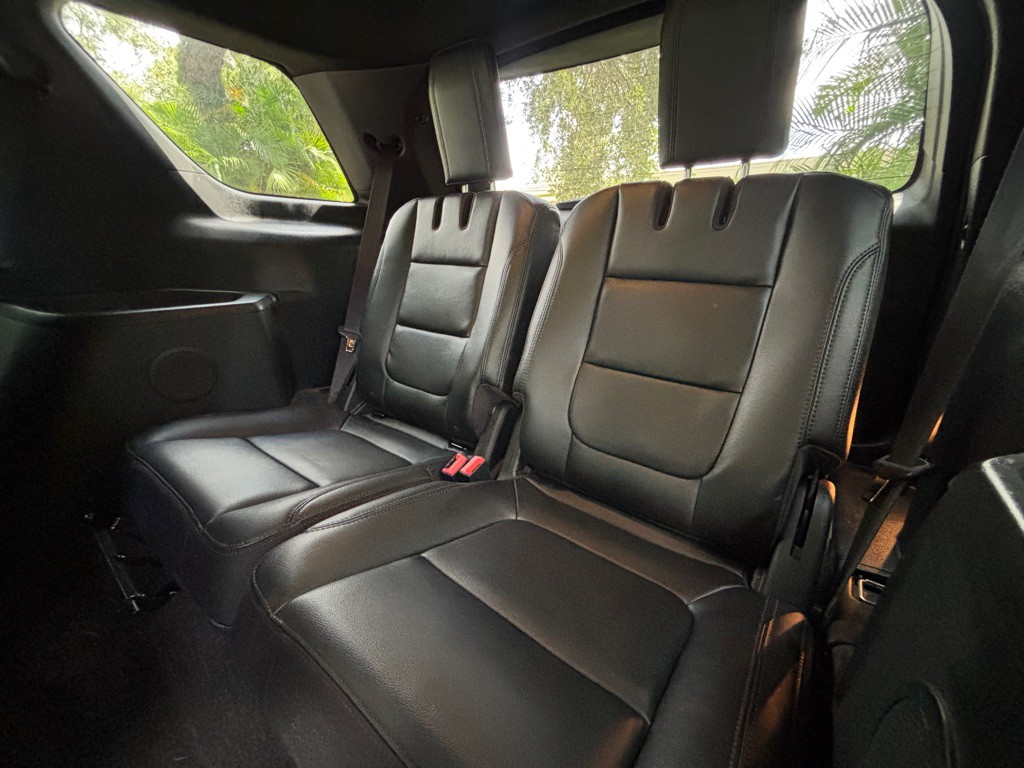 2016 Ford Explorer Image 14