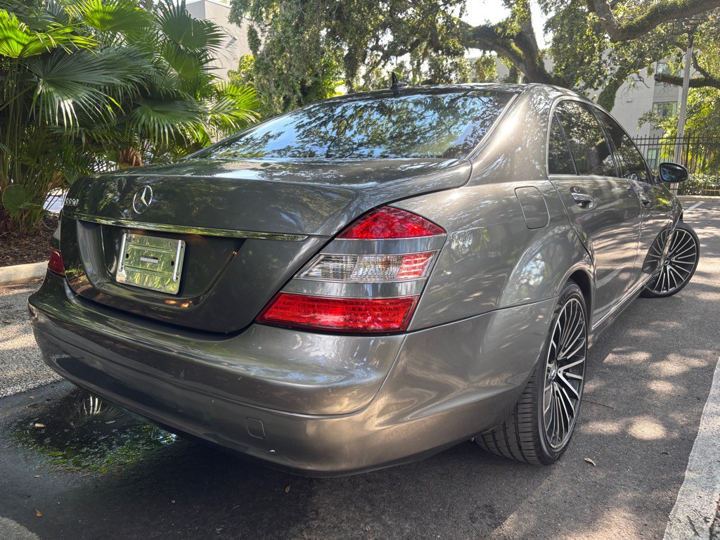 2007 Mercedes-Benz S-Class Image 6