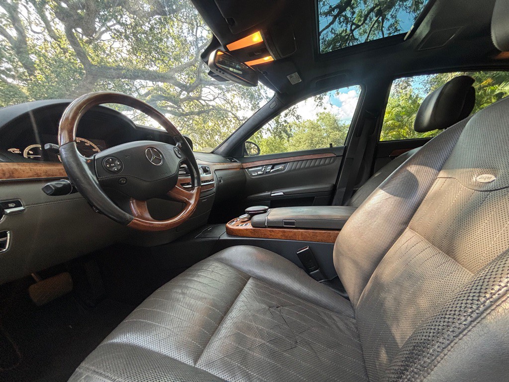 2007 Mercedes-Benz S-Class Image 9