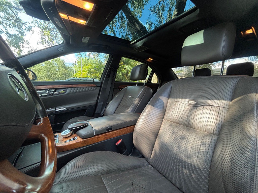 2007 Mercedes-Benz S-Class Image 10