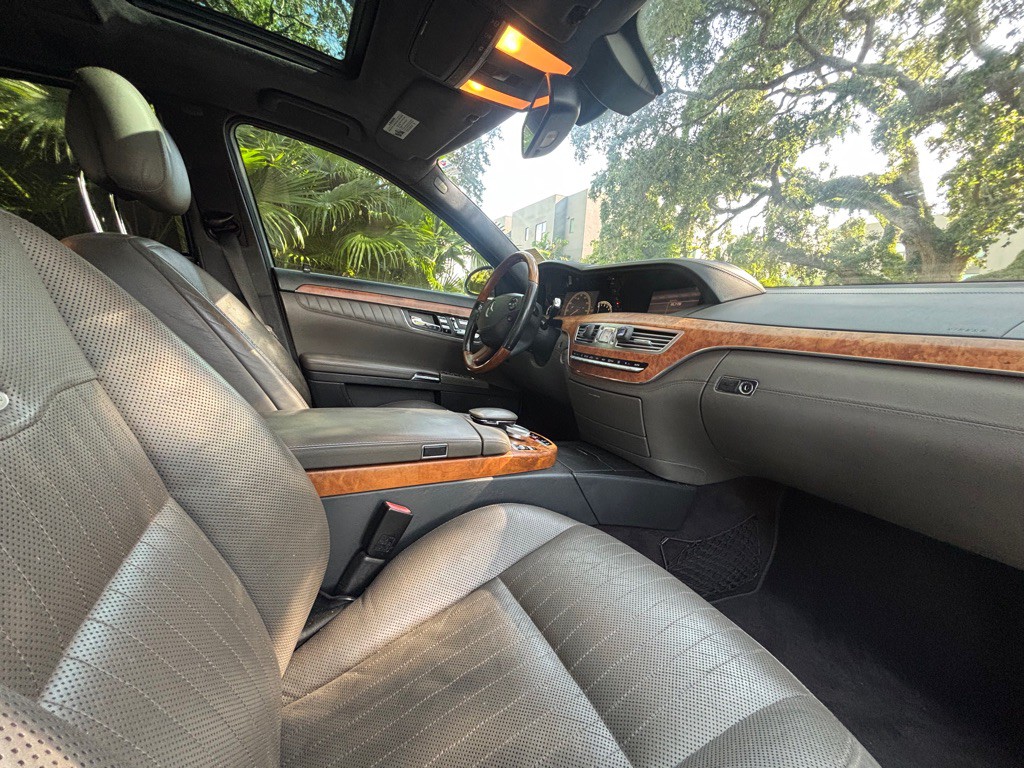 2007 Mercedes-Benz S-Class Image 15