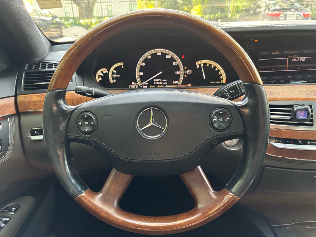 2007 Mercedes-Benz S-Class Image 24