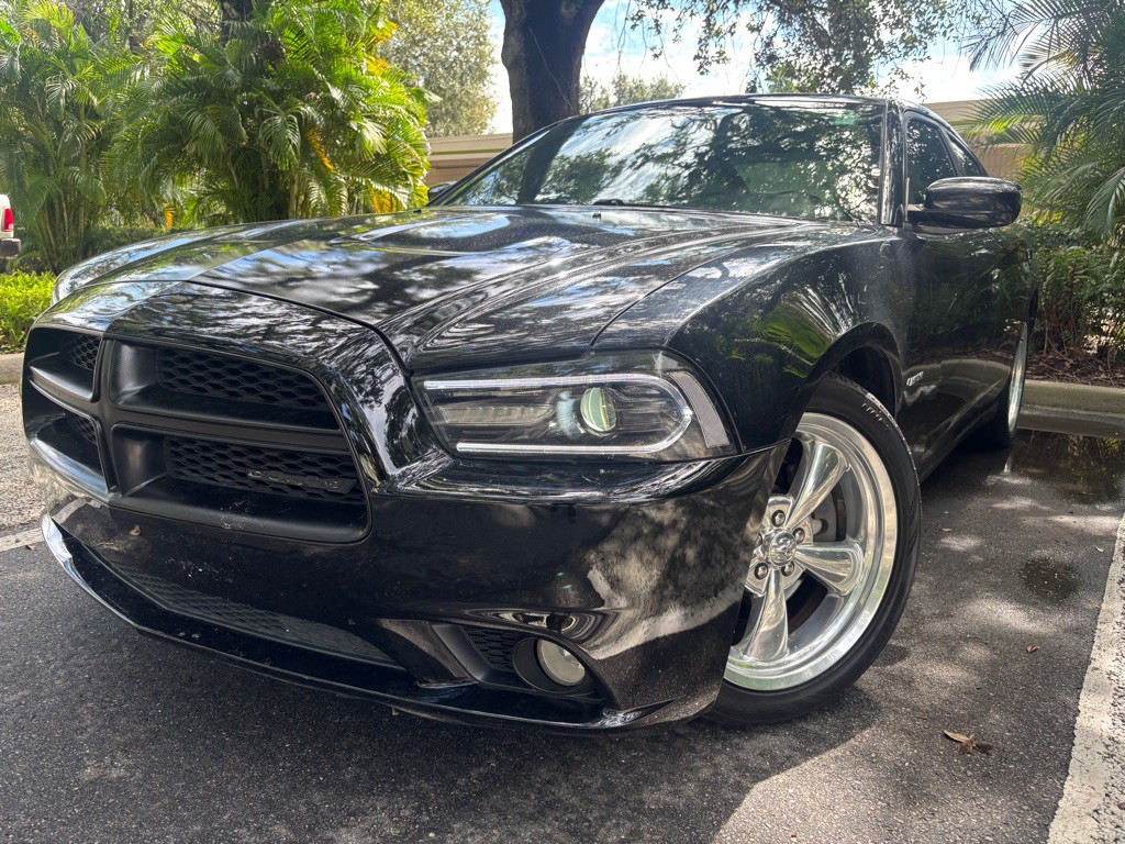 2013 Dodge Charger Image 1