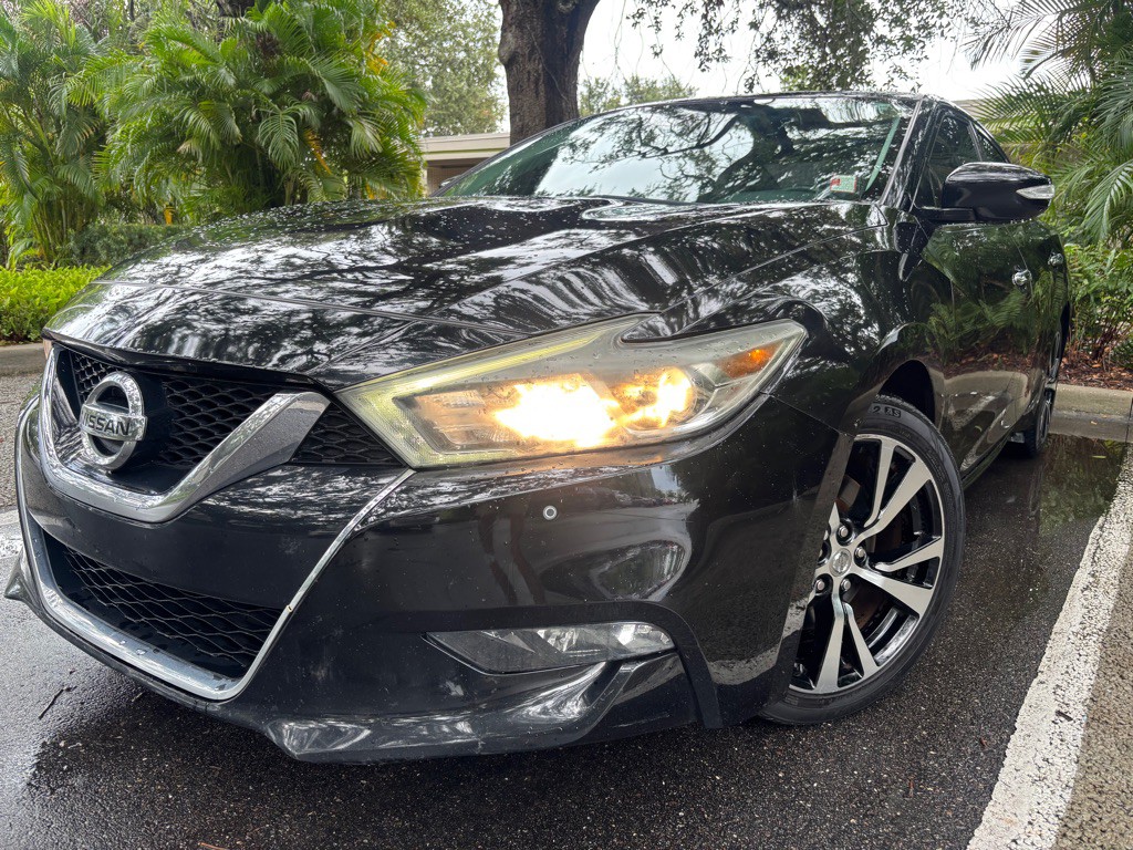 2018 Nissan Maxima Image 1