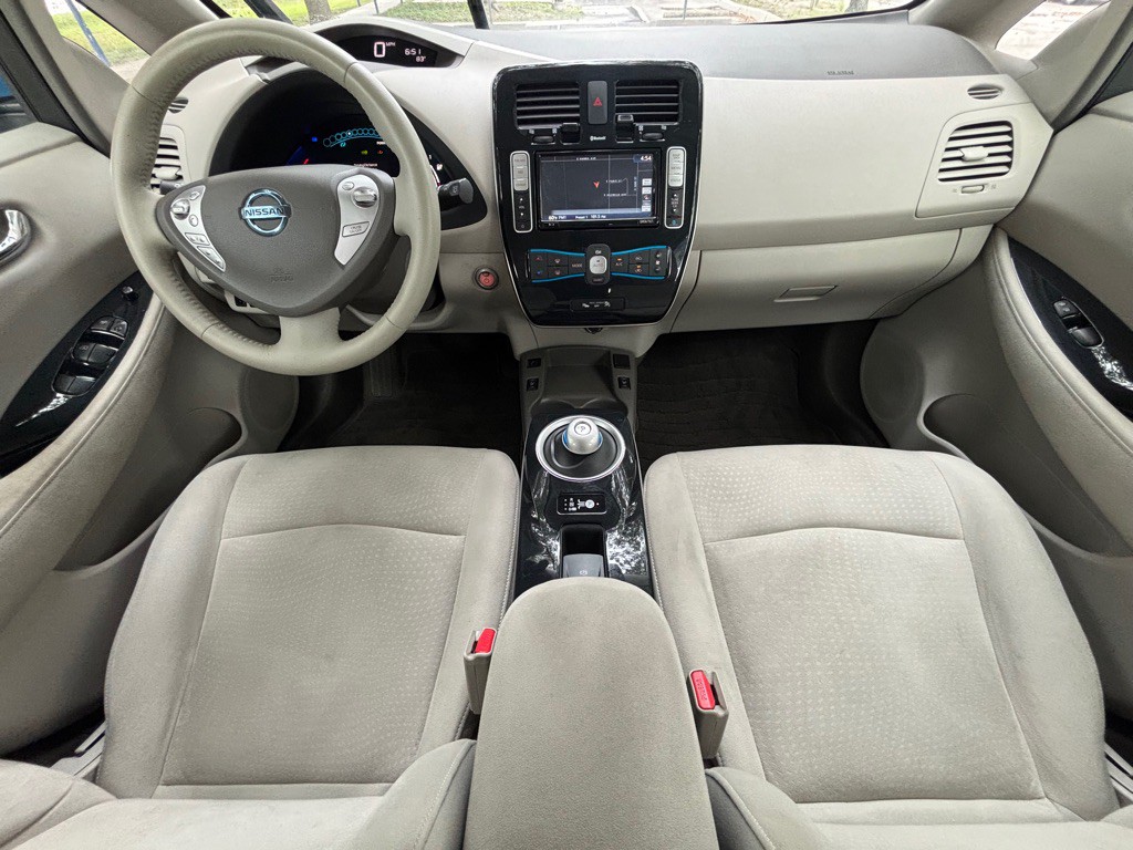 2012 Nissan Leaf Image 19