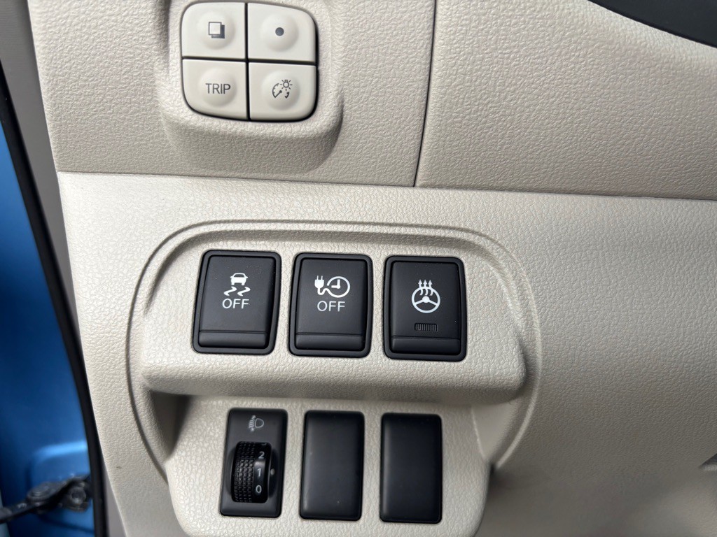 2012 Nissan Leaf Image 27
