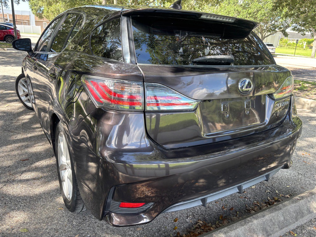 2016 Lexus CT Image 3