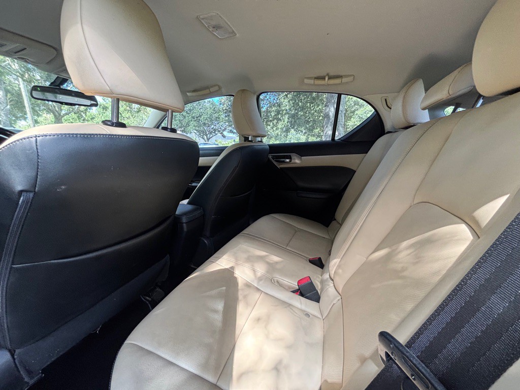 2016 Lexus CT Image 11