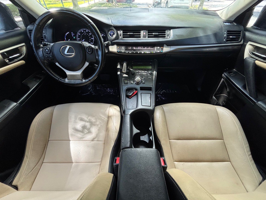 2016 Lexus CT Image 19