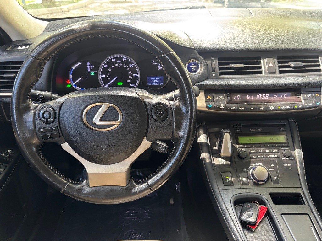 2016 Lexus CT Image 21