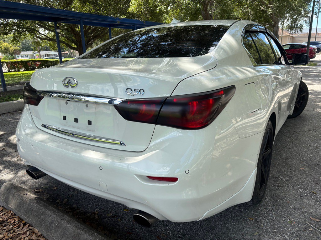 2017 INFINITI Q50 Image 6