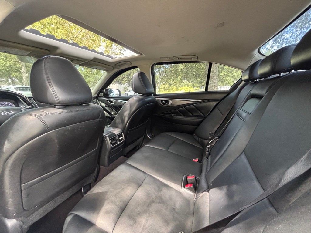 2017 INFINITI Q50 Image 11