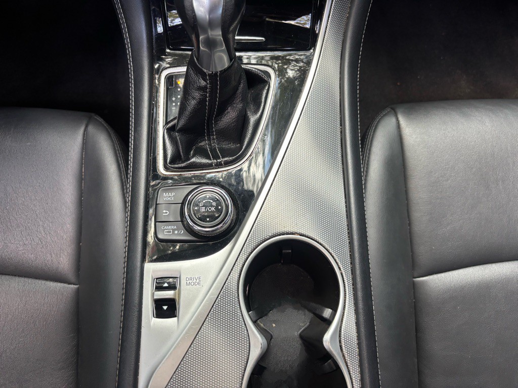 2017 INFINITI Q50 Image 26