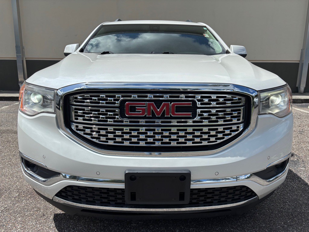 2017 GMC Acadia Image 7