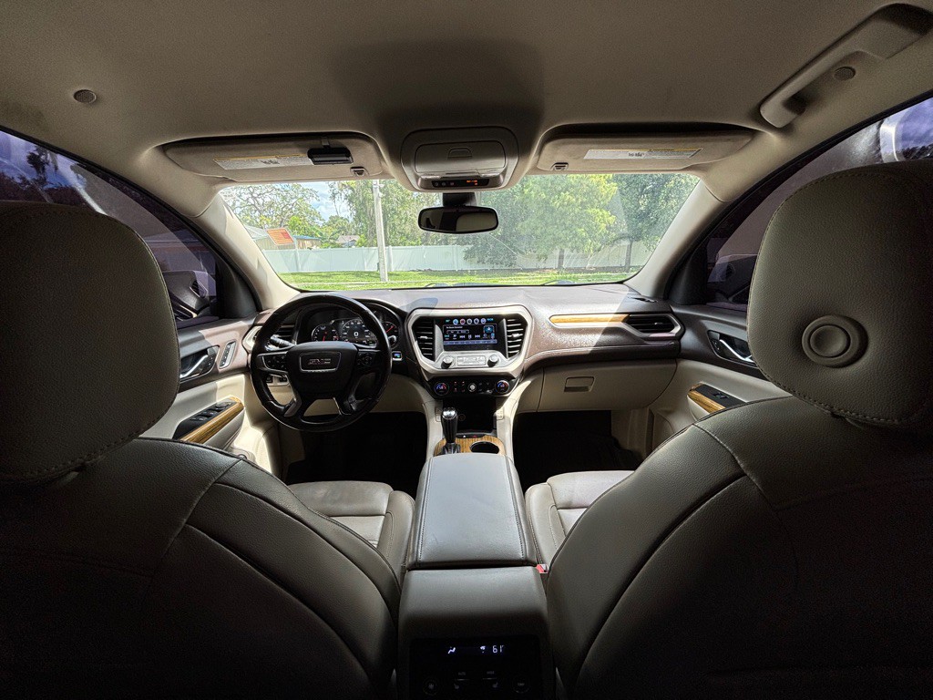 2017 GMC Acadia Image 20