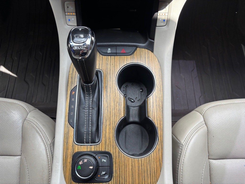 2017 GMC Acadia Image 29