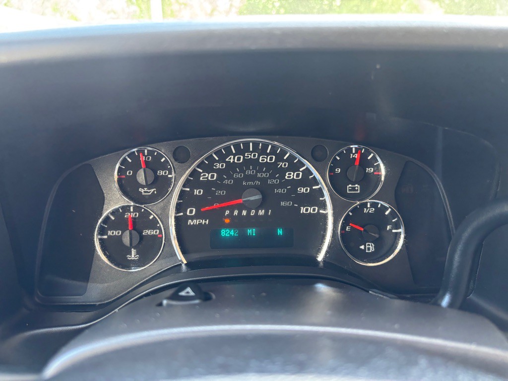 2017 Chevrolet Express Image 20