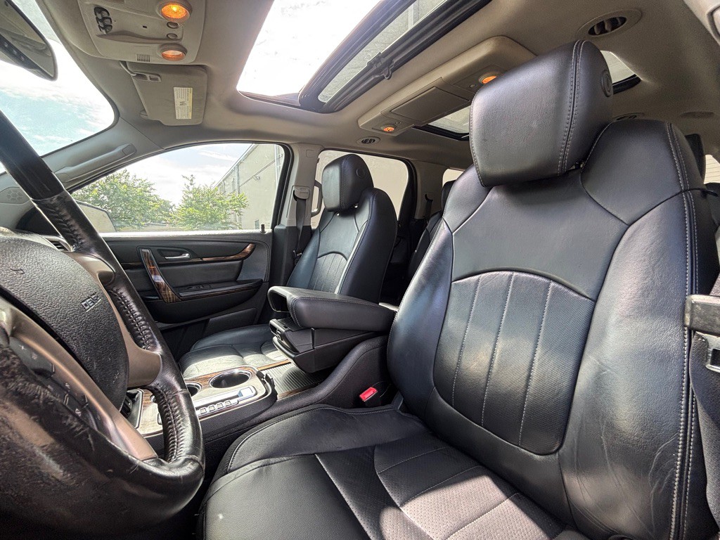 2016 GMC Acadia Image 9
