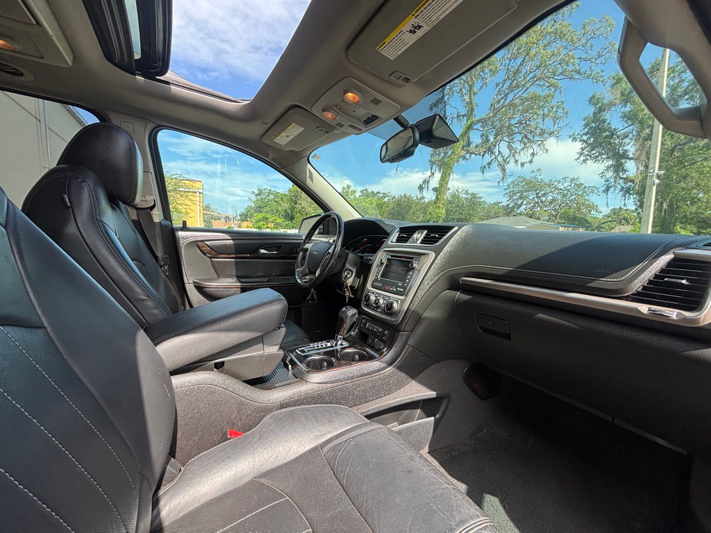 2016 GMC Acadia Image 14