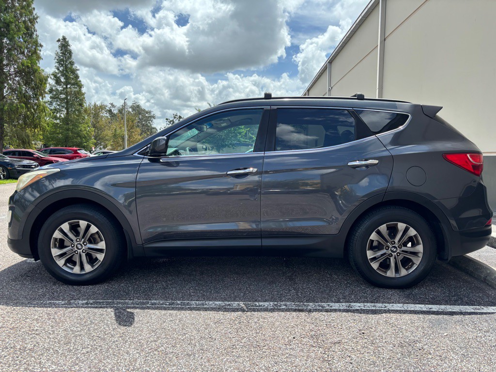 2015 Hyundai Santa Fe Sport Image 2