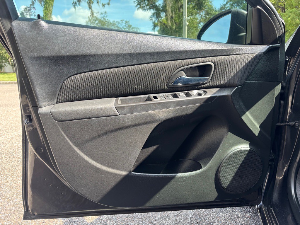 2016 Chevrolet Cruze Image 7
