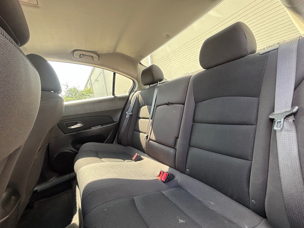 2016 Chevrolet Cruze Image 12