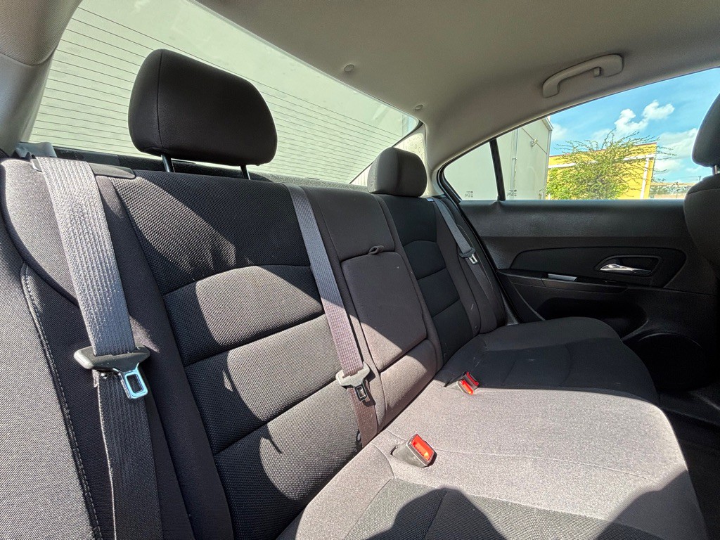 2016 Chevrolet Cruze Image 18