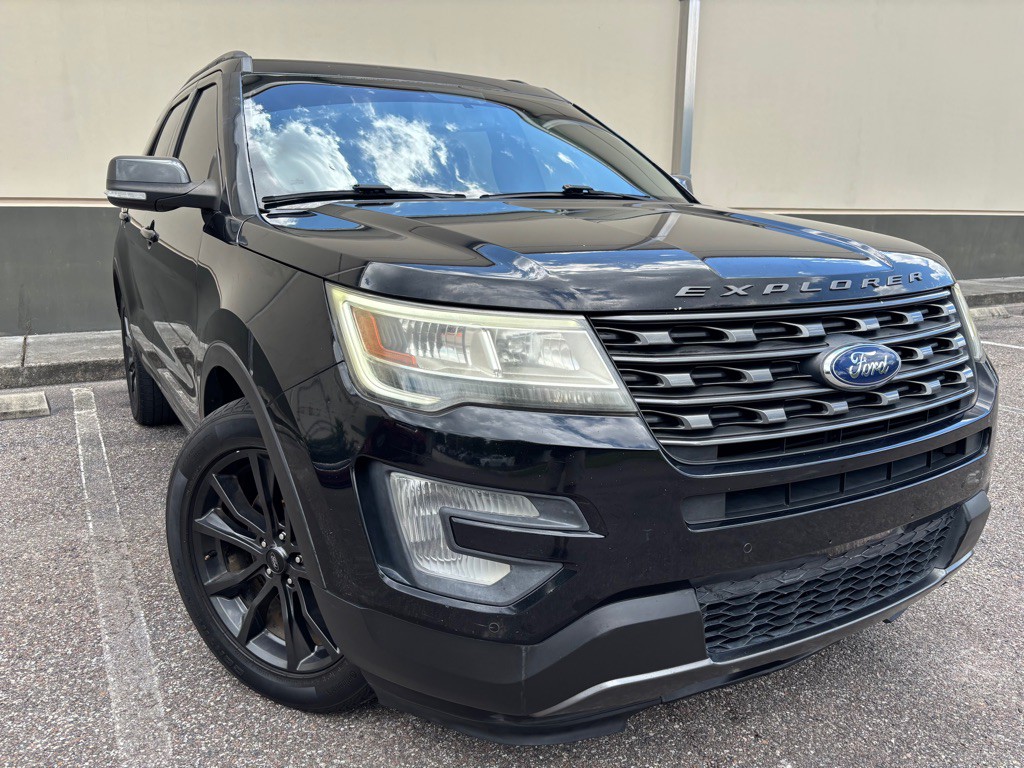 2017 Ford Explorer Image 4