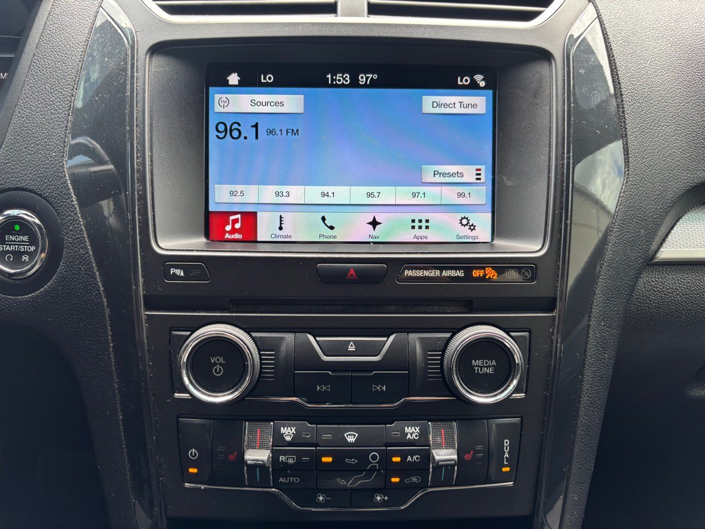 2017 Ford Explorer Image 28