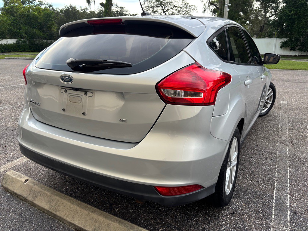 2017 Ford Focus Image 6