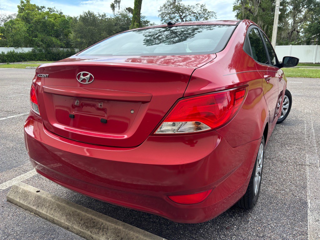 2017 Hyundai Accent Image 6