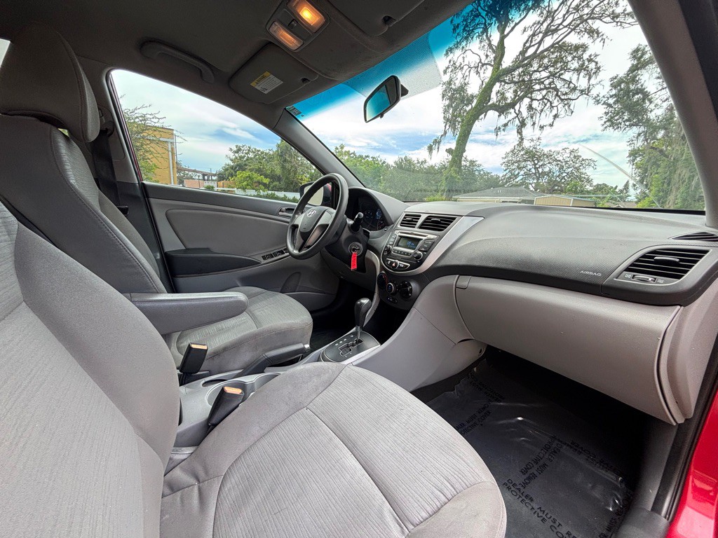 2017 Hyundai Accent Image 14