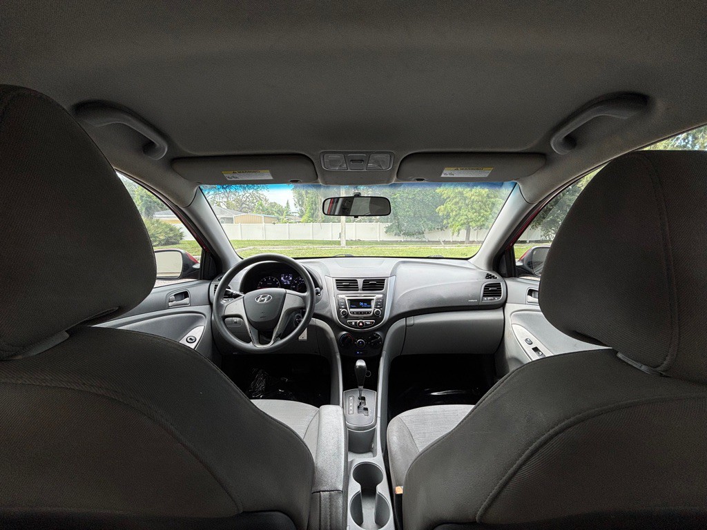 2017 Hyundai Accent Image 19