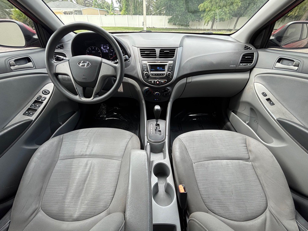 2017 Hyundai Accent Image 20