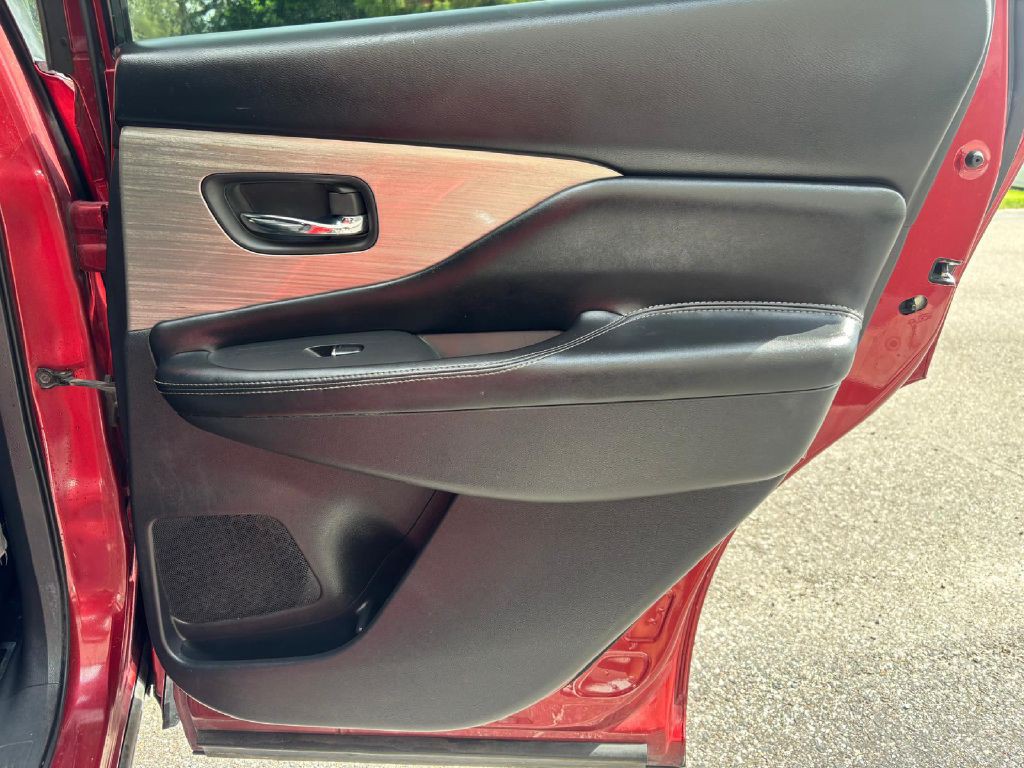 2017 Nissan Murano Image 22