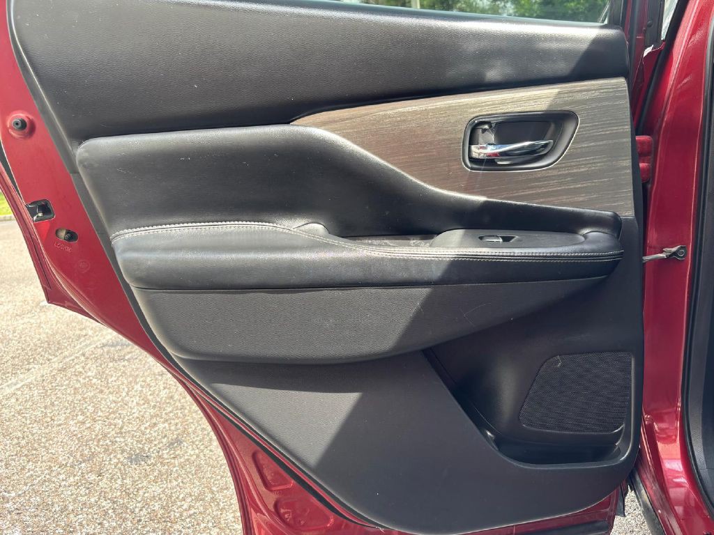 2017 Nissan Murano Image 24