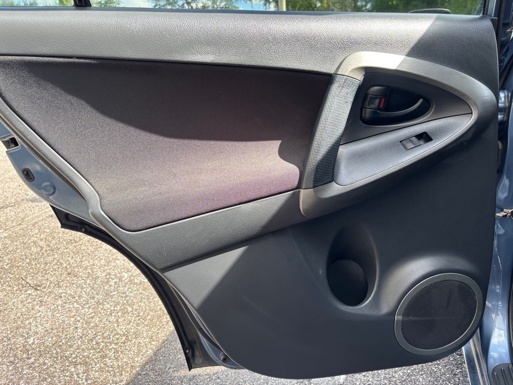 2009 Toyota Rav4 Image 12