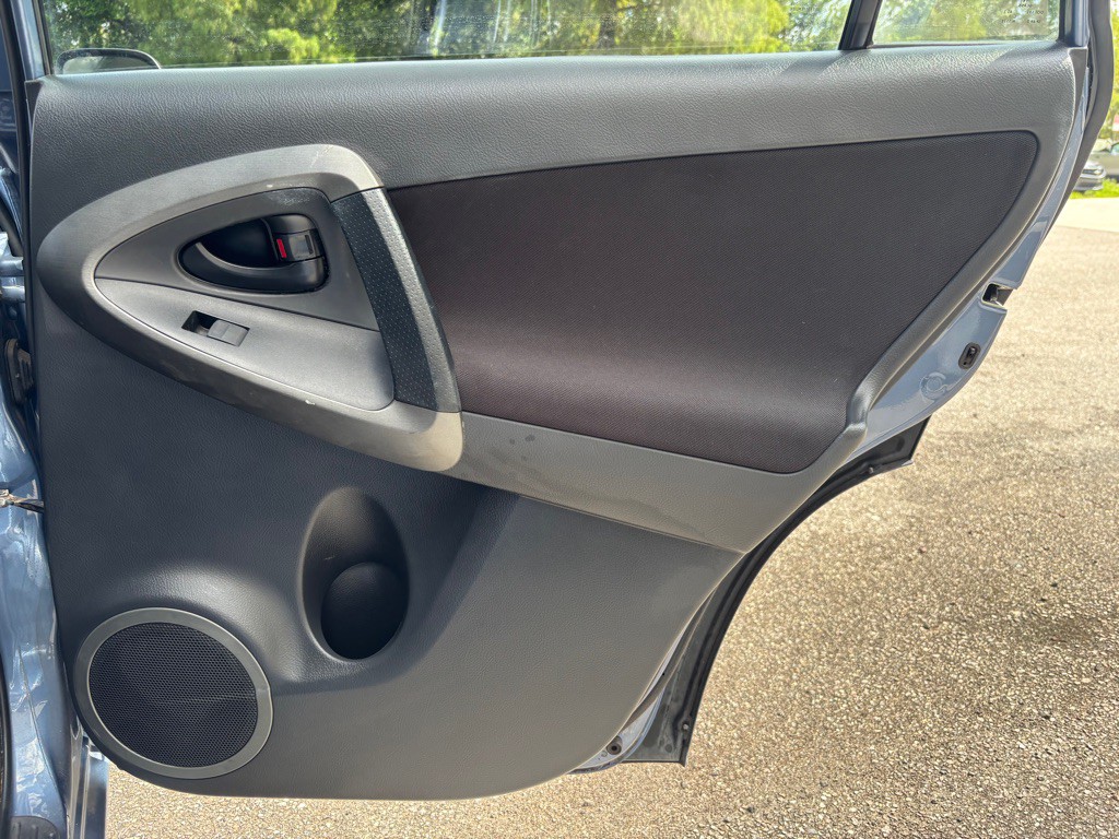2009 Toyota Rav4 Image 18
