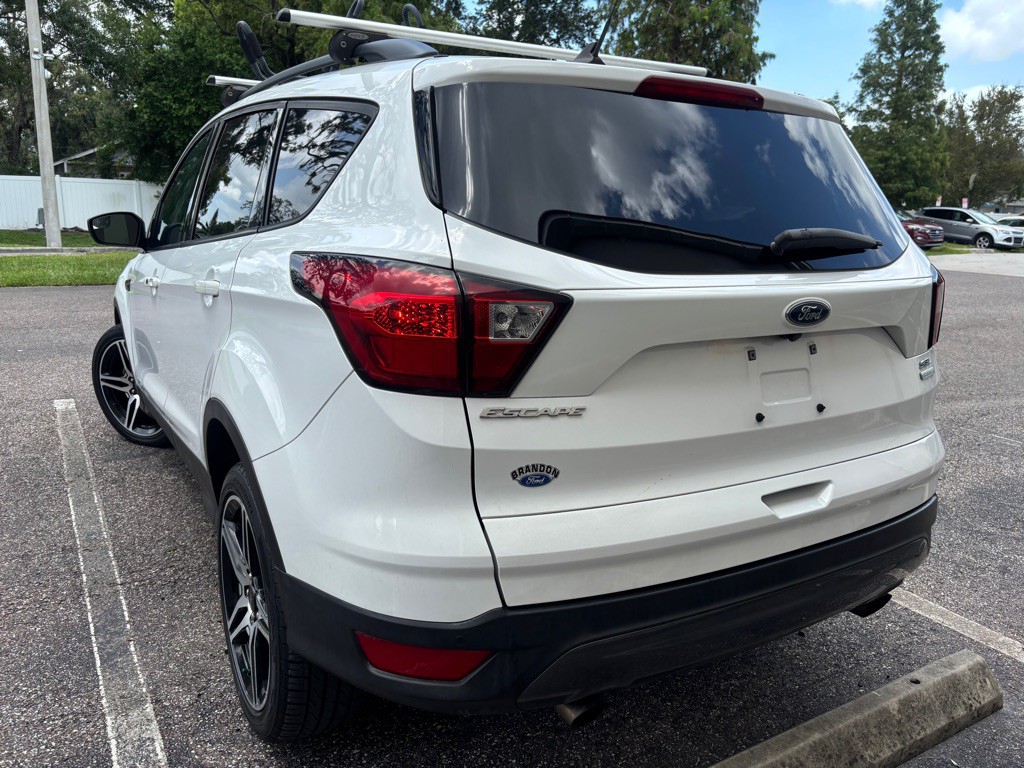 2019 Ford Escape Image 3