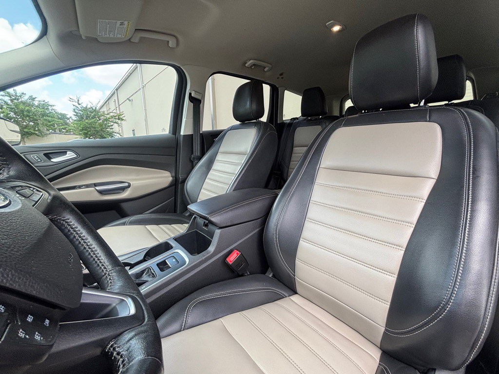 2019 Ford Escape Image 10