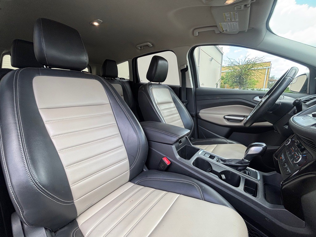 2019 Ford Escape Image 16
