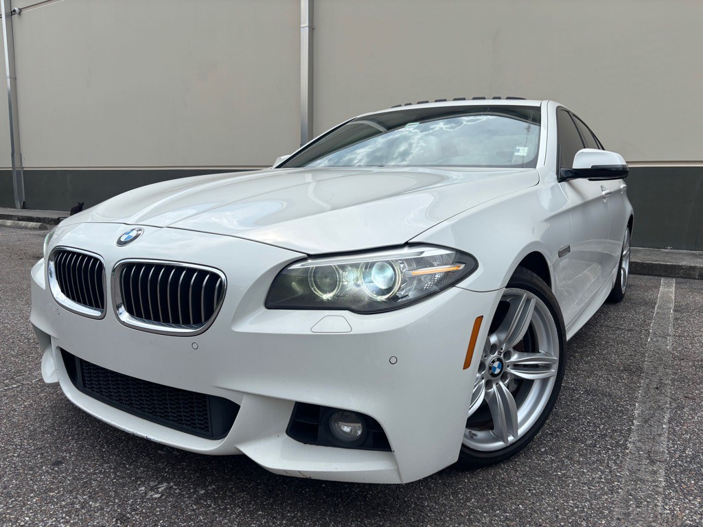 2014 BMW 5 Series Image 1