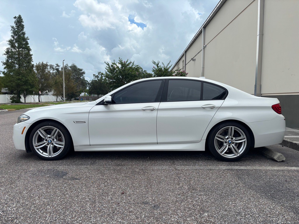 2014 BMW 5 Series Image 2