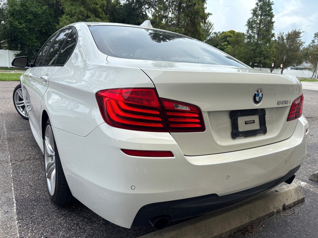 2014 BMW 5 Series Image 3