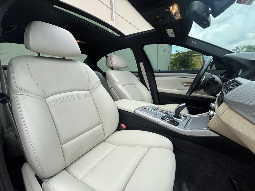2014 BMW 5 Series Image 16