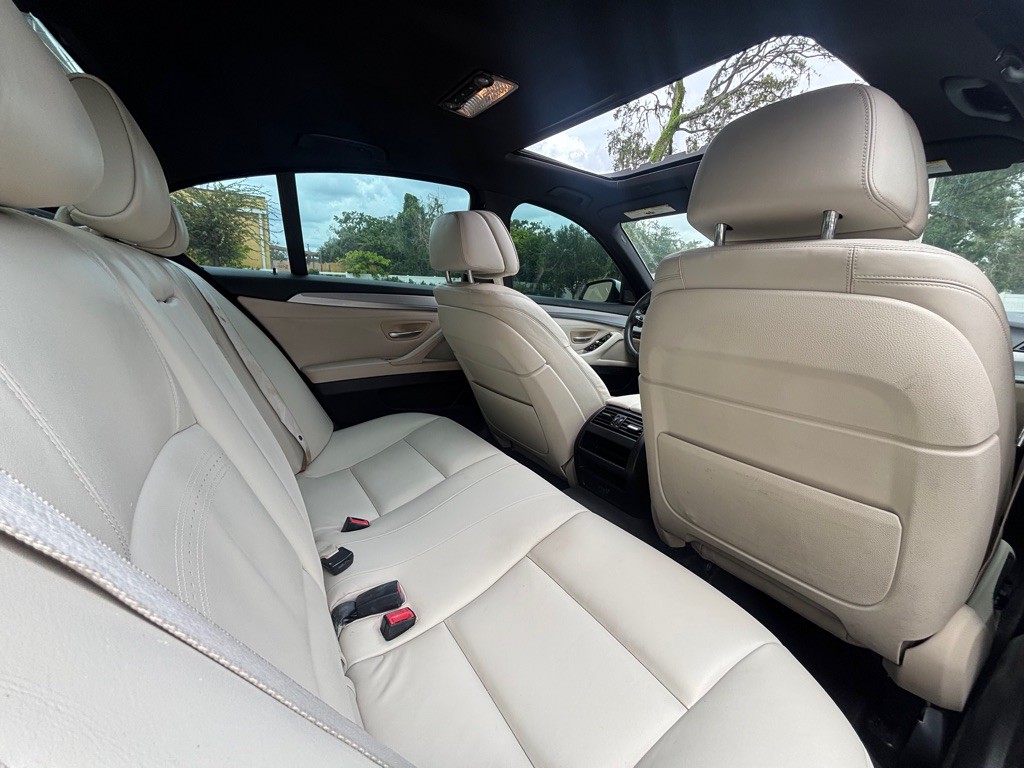 2014 BMW 5 Series Image 18